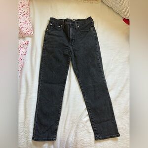 The perfect vintage jean from Madewell dark wash size 26P